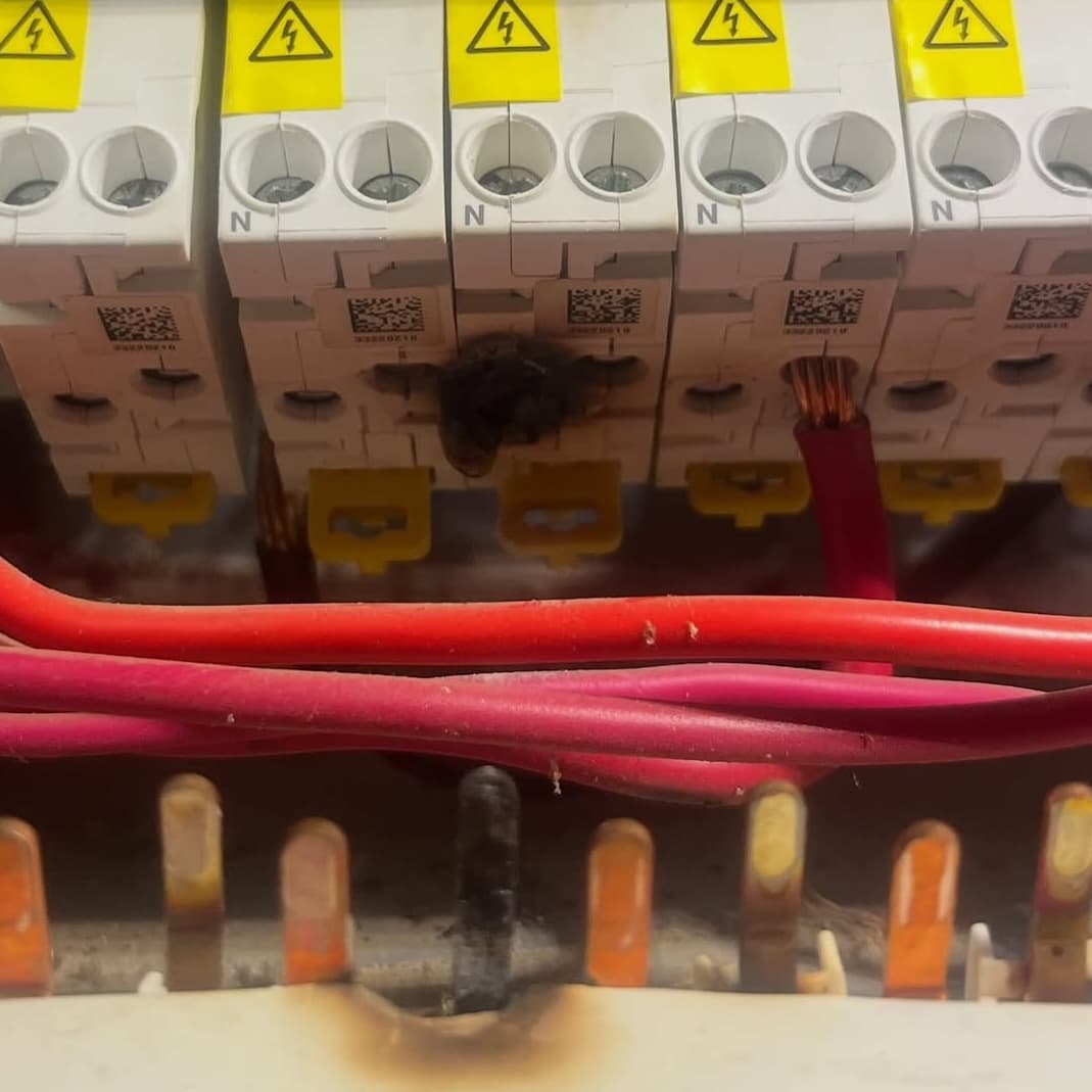 24/7 Emergency electrical services